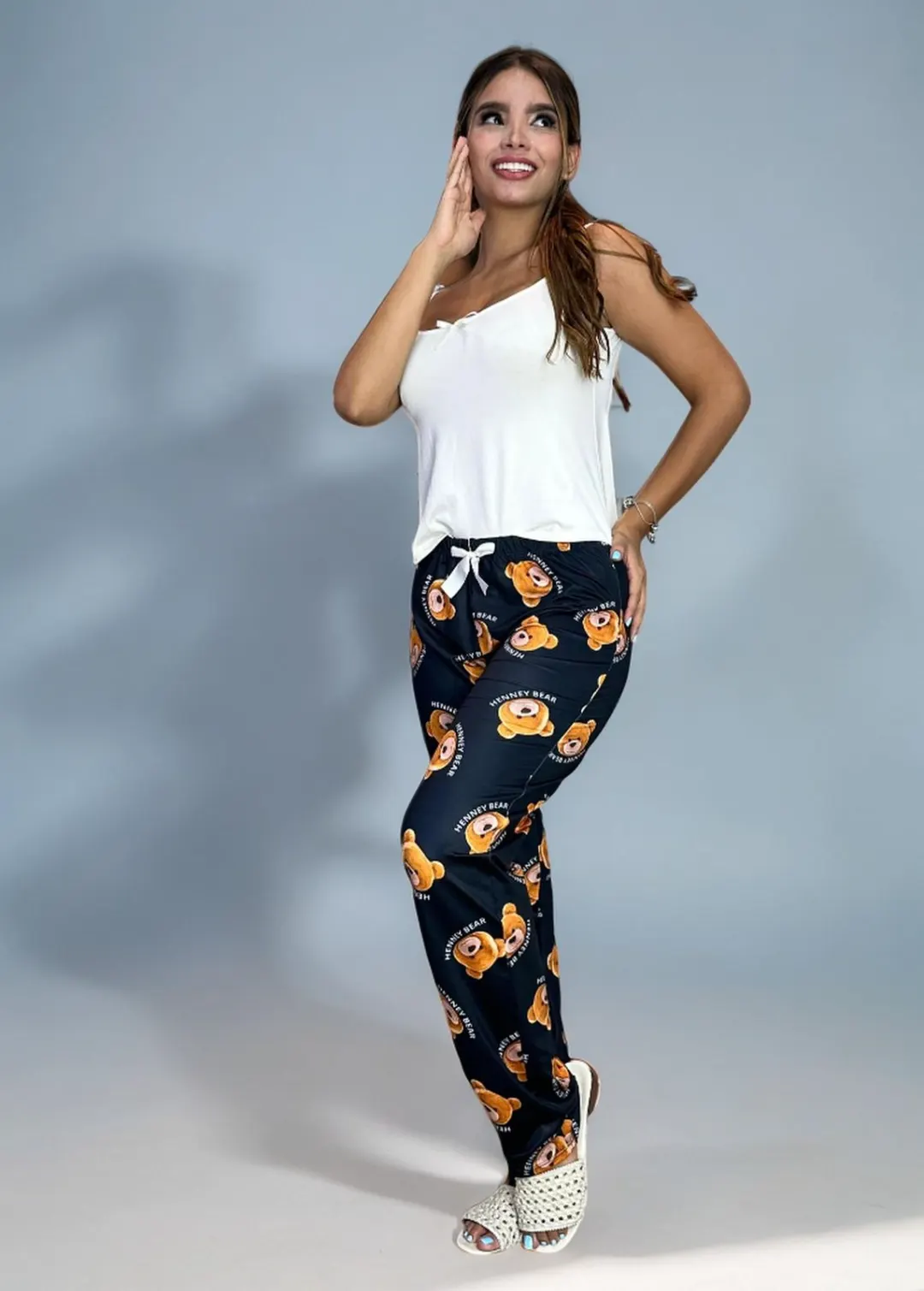 PIJAMA TELA FRIA LARGA TIRAS